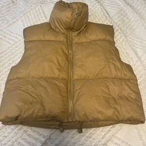 Crop vest (caramel color)